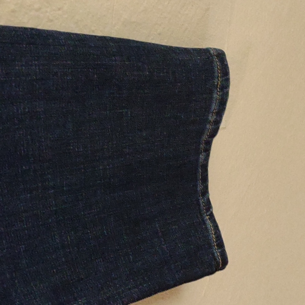 🆕 Levi's Sculpt Classic Straight mid rise Jeans Size 4 - Picture 9 of 10